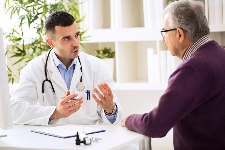 چه زمانی پس از تزریق اپیدورال به پزشک مراجعه کنیم؟